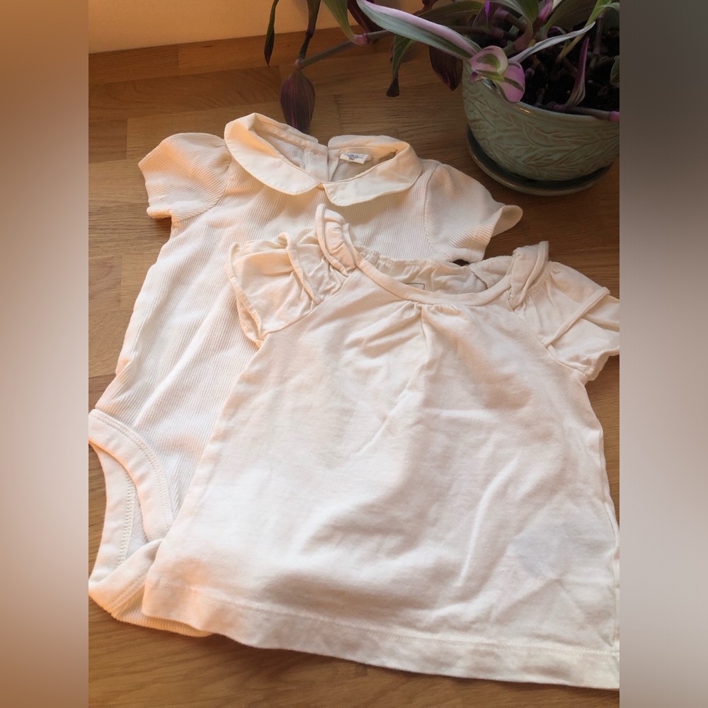Bundle of Baby GAP White Onesie and Ruffled shirt size 12-18 months NEVER WORN